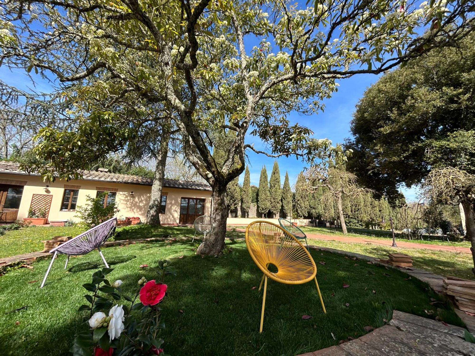 Aparthotel Mucellena Casole dʼElsa